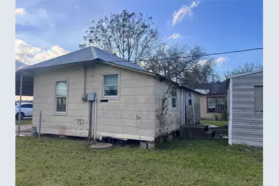 815 E Railroad Street, Boling, TX 77420 - Photo 2