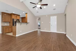 12415 Rincon Dr, Houston, TX 77077 - Photo 10