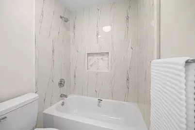 10824 W Mulberry Drive, La Porte, TX 77571 - Photo 18