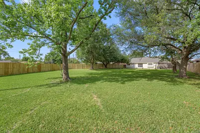 10824 W Mulberry Drive, La Porte, TX 77571 - Photo 22
