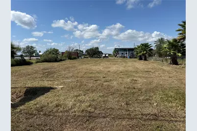 1034 16th Street, San Leon, TX 77539 - Photo 4