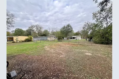 282 11th, Somerville, TX 77879 - Photo 12