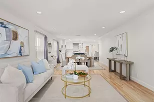 4710 Laurel St, Bellaire, TX 77401 - Photo 2