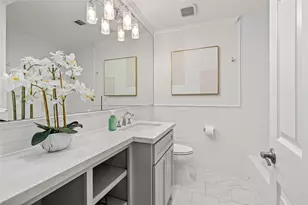 4710 Laurel St, Bellaire, TX 77401 - Photo 12