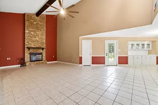74 Oak Grove Ln, Conroe, TX 77304 - Photo 4