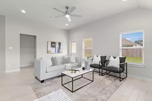 5643 Silverleaf Oak Ln, Houston, TX 77066 - Photo 4