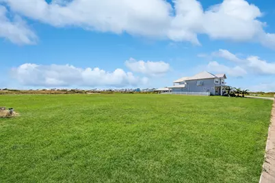 1213 Highborne Cay Court, Texas City, TX 77590 - Photo 2