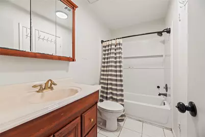8622 Ashlawn Drive, Houston, TX 77083 - Photo 18