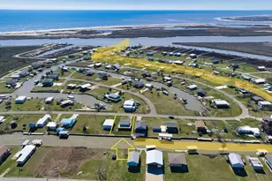 976 County Rd 202, Sargent, TX 77414 - Photo 4