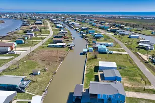 976 County Rd 202, Sargent, TX 77414 - Photo 30