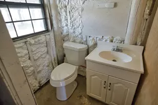 976 County Rd 202, Sargent, TX 77414 - Photo 28