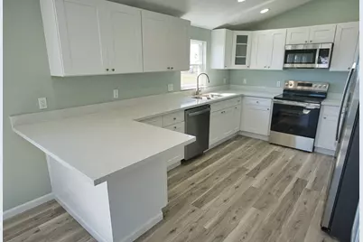 976 County Road 202, Sargent, TX 77414 - Photo 10