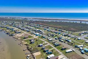 976 County Rd 202, Sargent, TX 77414 - Photo 36