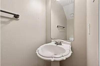 8411 Tamayo Drive, Houston, TX 77083 - Photo 26