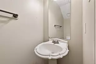 8411 Tamayo Dr, Houston, TX 77083 - Photo 26