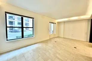 2303 Mid St Ln, Houston, TX 77027 - Photo 2