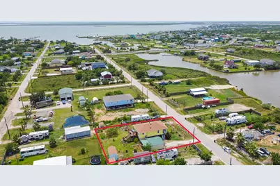 727 18th Street, Dickinson, TX 77539 - Photo 4