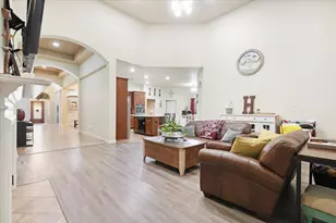 13610 Stern Creek Ln, Houston, TX 77044 - Photo 4