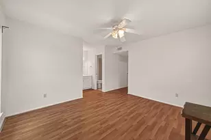 9201 Clarewood Dr, Houston, TX 77036 - Photo 22