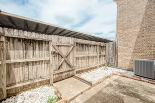 6111 Beverly Hill St, Houston, TX 77057 - Photo 20