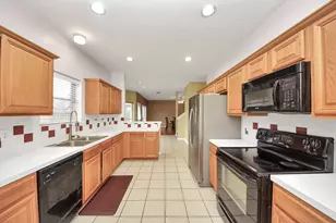 823 Portsmouth Dr, Pearland, TX 77584 - Photo 14