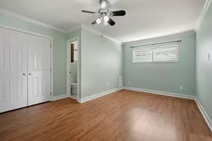 130 San Fernando Dr, Galveston, TX 77550 - Photo 10