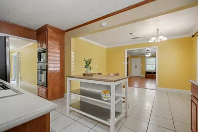 130 San Fernando Drive, Galveston, TX 77550 - Photo 6