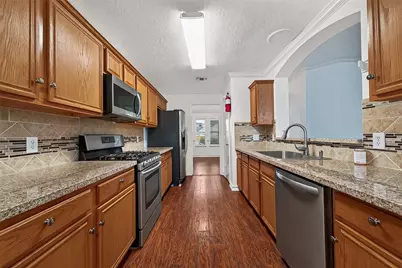 9323 Eaglewood Shadow Court, Houston, TX 77083 - Photo 4