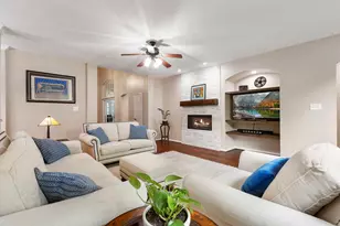 26 Candlenut Pl, The Woodlands, TX 77381 - Photo 6
