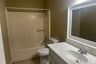 300 Rice St, Angleton, TX 77515 - Photo 8