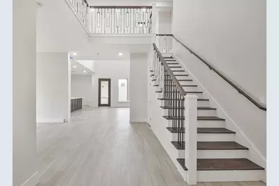 40 Trellis Ct, Conroe, TX 77304 - Photo 2