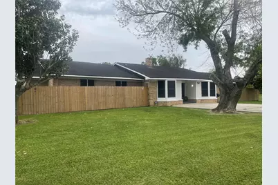 5001 Texas Avenue, La Marque, TX 77568 - Photo 2