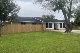 5001 Texas Ave, La Marque, TX 77568 - Photo 2