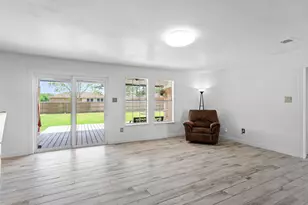 5001 Texas Ave, La Marque, TX 77568 - Photo 10
