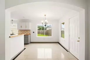 8938 Paladora Park Ln, Houston, TX 77083 - Photo 10