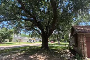 418 Merriweather St, Houston, TX 77598 - Photo 12