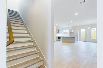 5726 Rucio Lane, Houston, TX 77092 - Photo 8