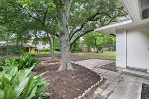 4106 Woodshire St, Houston, TX 77025 - Photo 34