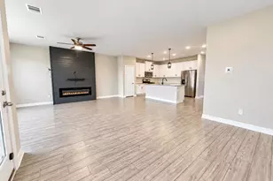 2409 Table Rock Ct, Texas City, TX 77568 - Photo 8