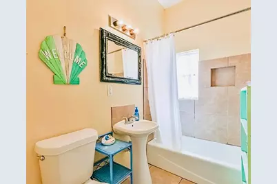 2801 Ave Q 1/2, Galveston, TX 77550 - Photo 10