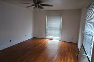1923 Esperanza St, Houston, TX 77023 - Photo 4