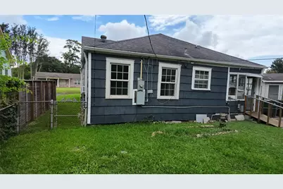 1923 Esperanza Street, Houston, TX 77023 - Photo 10