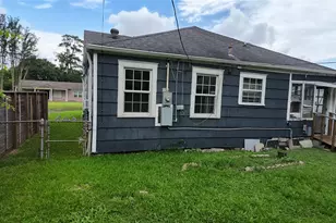1923 Esperanza St, Houston, TX 77023 - Photo 10