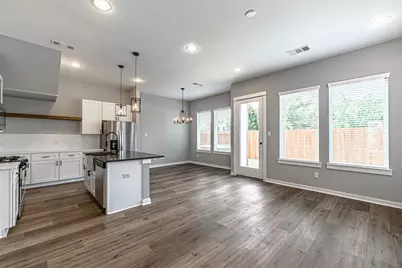 8475 Berry Brush Lane, Houston, TX 77022 - Photo 2