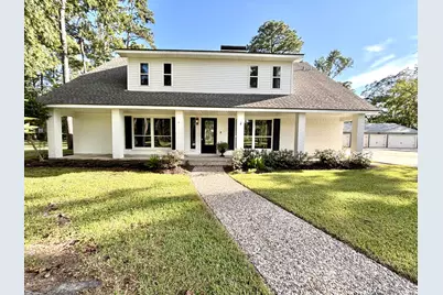 211 Garden West, Conroe, TX 77304 - Photo 2