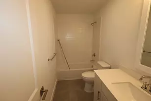 7807 Jade Crst Dr, Angleton, TX 77515 - Photo 14