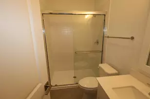 7807 Jade Crst Dr, Angleton, TX 77515 - Photo 4