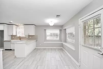 8854 Creek Willow Drive, Tomball, TX 77375 - Photo 10