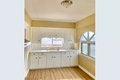 2317 Wilshire Street #B, Houston, TX 77023 - Photo 2