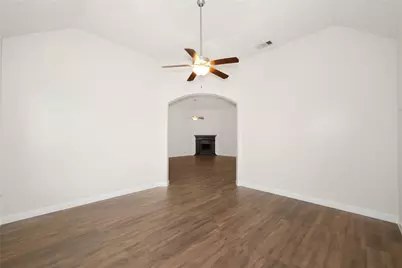 10243 S Goshawk Trail, Conroe, TX 77385 - Photo 10